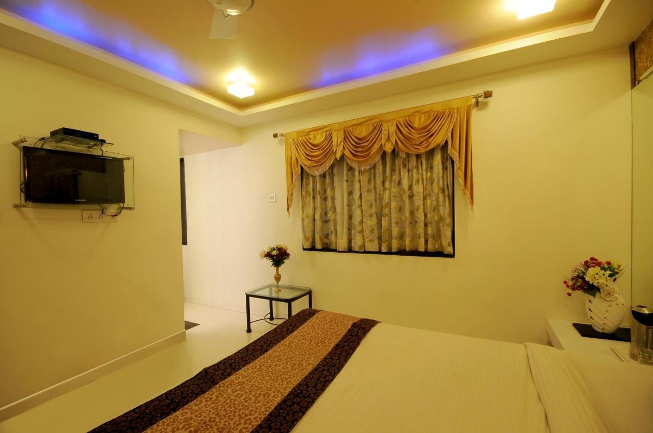 Hotel Vyankatesh & Pure Veg Restaurant Mahābaleshwar Exterior foto